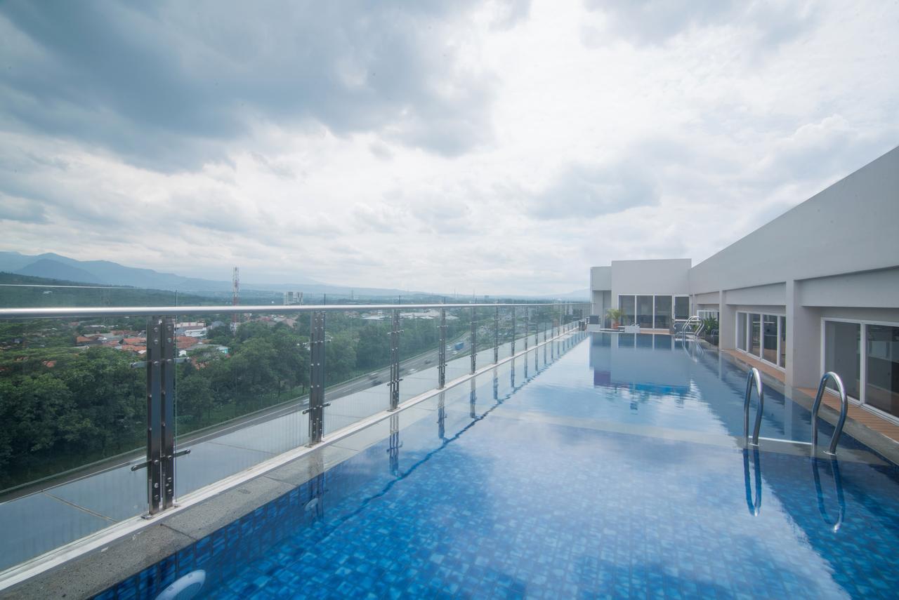Bigland Hotel & Convention Sentul Bogor Exteriör bild
