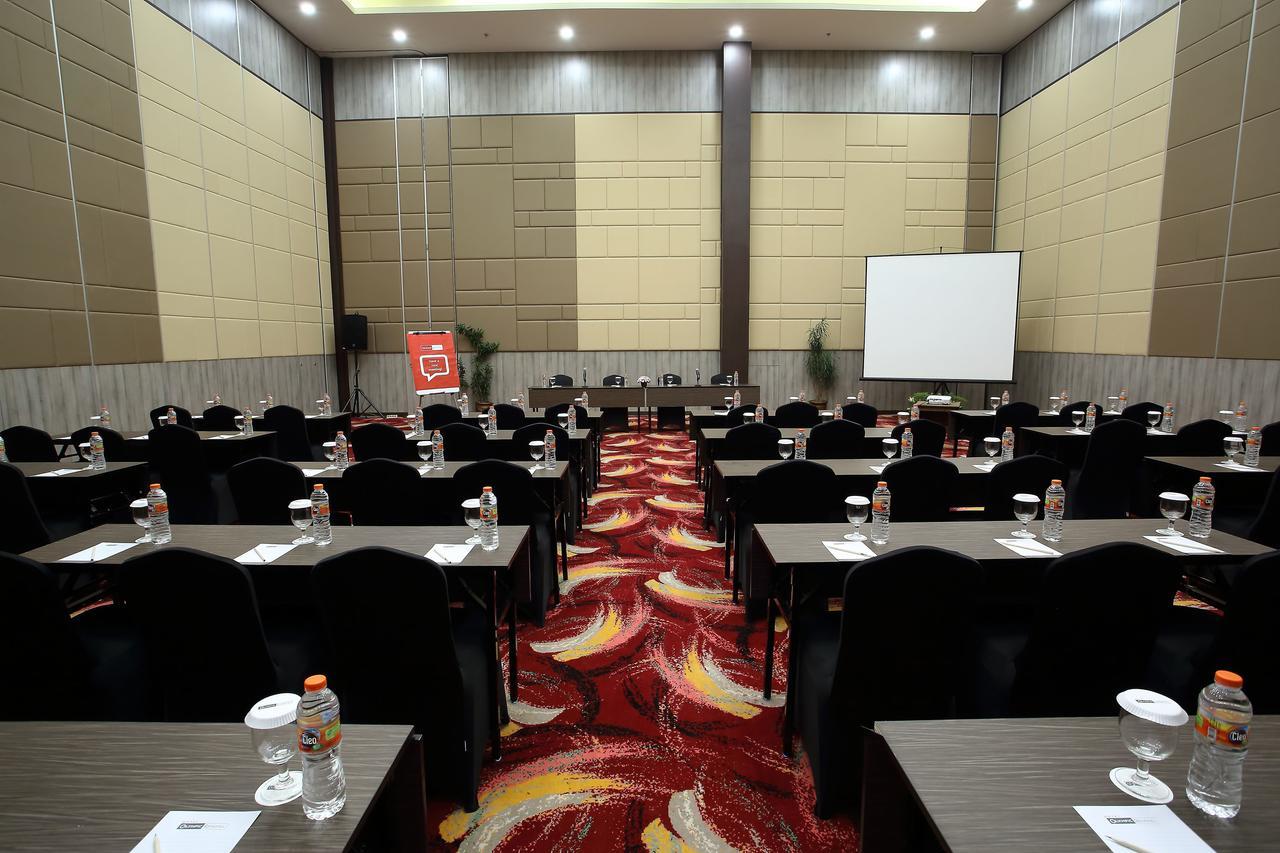 Bigland Hotel & Convention Sentul Bogor Exteriör bild