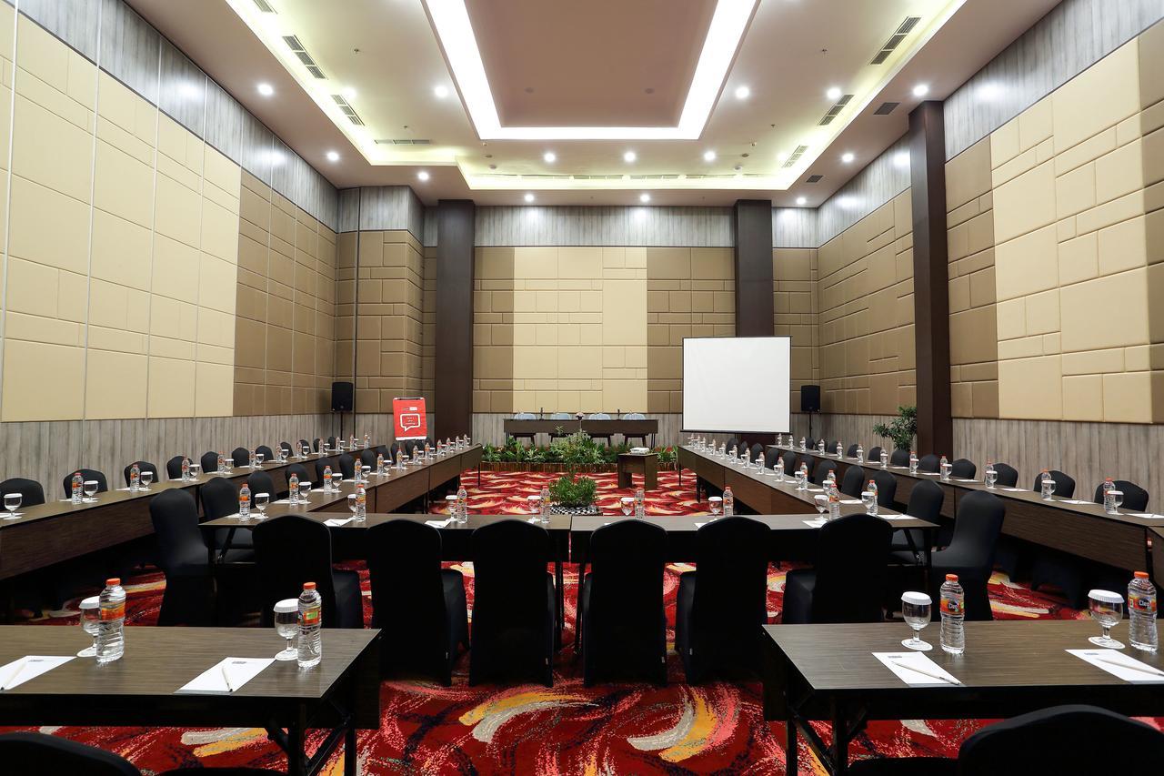 Bigland Hotel & Convention Sentul Bogor Exteriör bild