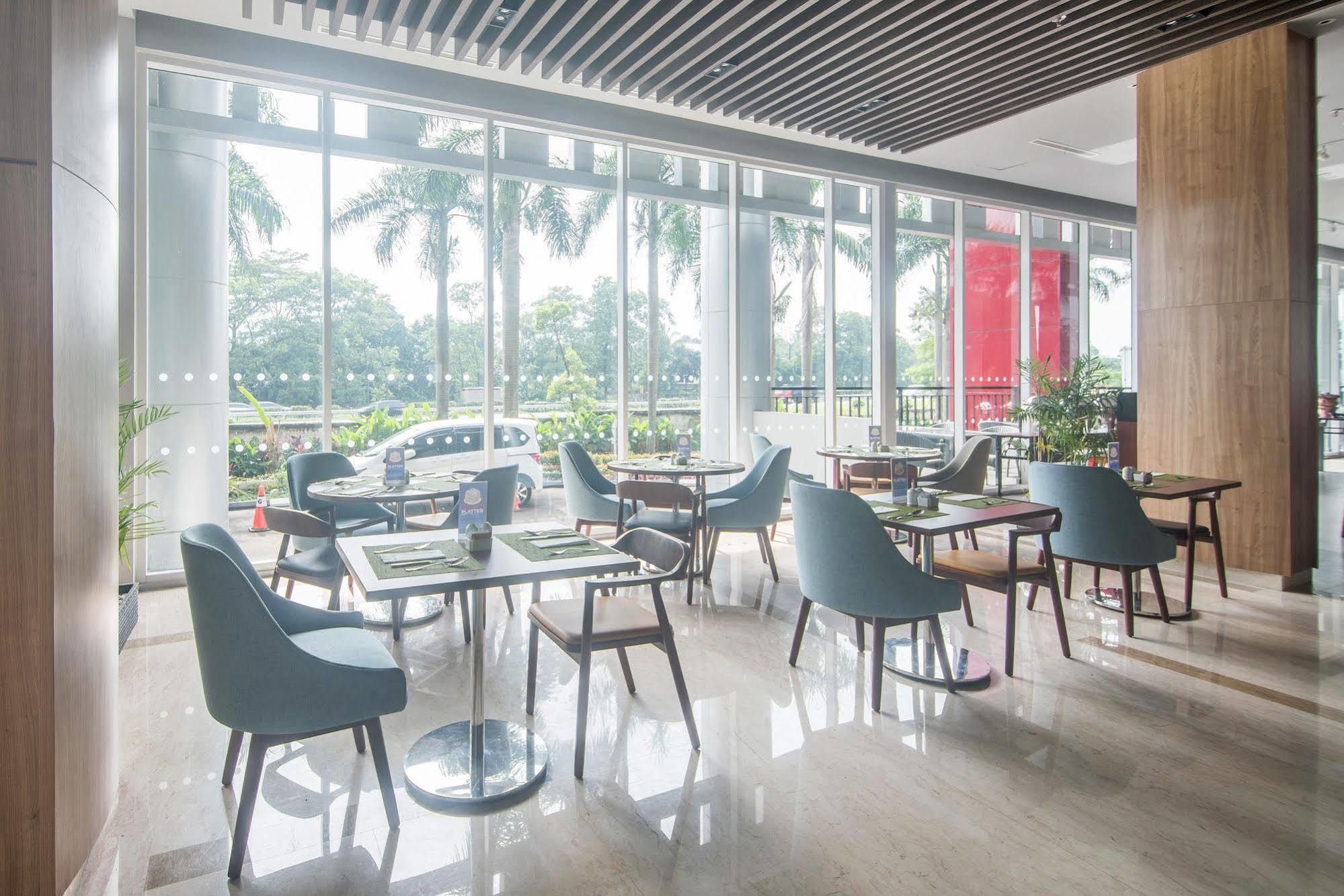 Bigland Hotel & Convention Sentul Bogor Exteriör bild